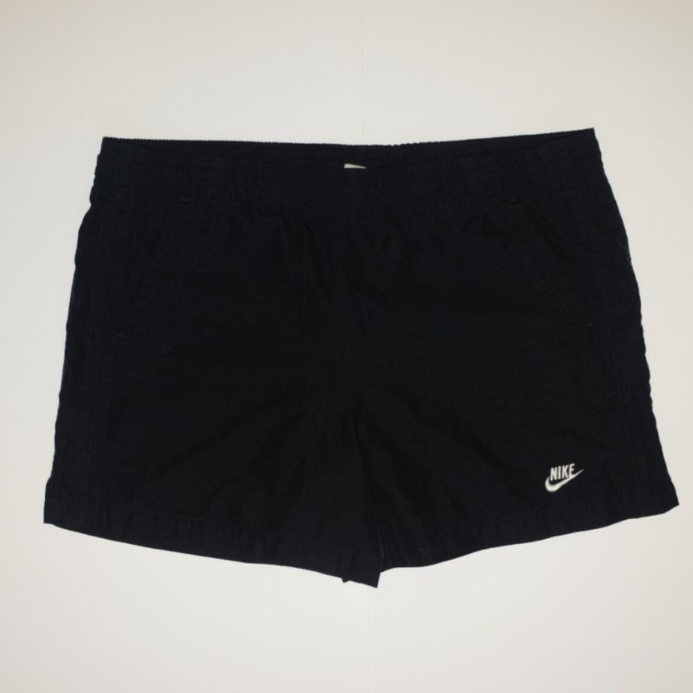 Nike Women's Shorts with pockets